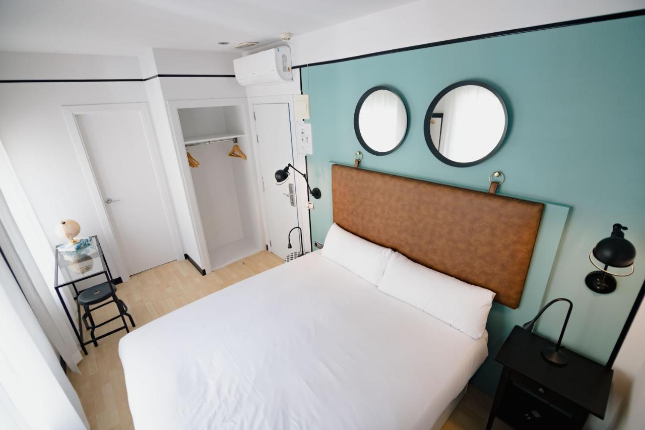 The Little Corner B&B Valenza Esterno foto