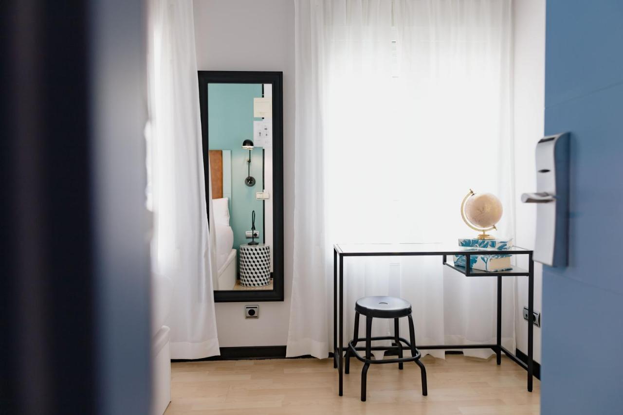 The Little Corner B&B Valenza Esterno foto